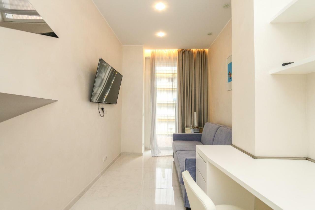 Seafront Modern Apartment Nice Exterior photo